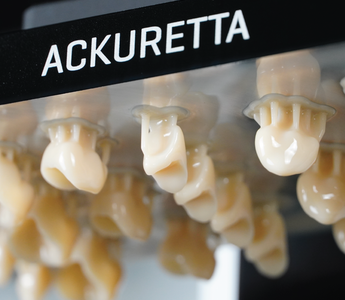 Ackuretta DENTIQ with 3d printed crowns